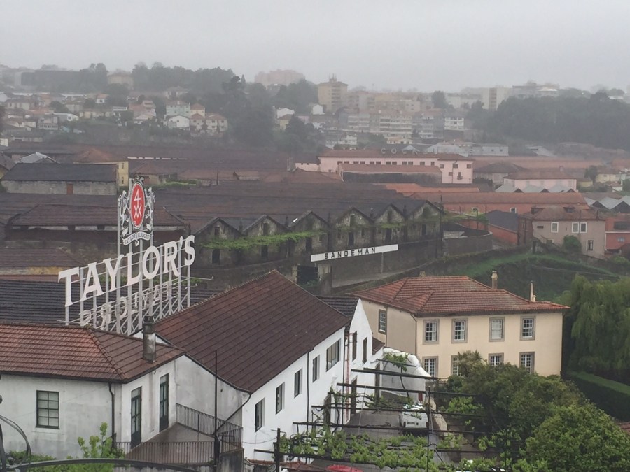 Os produtores de Vinho do Porto se concentram todos em Vila Nova de Gaia